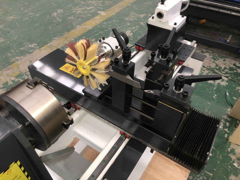 業余愛好數控木工車床用于碗、盤子、花瓶、杯子