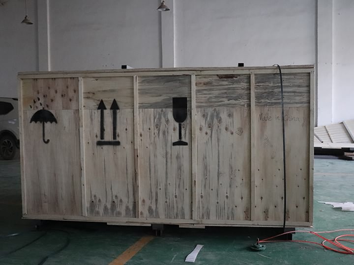 自動換刀數(shù)控雕刻機器包