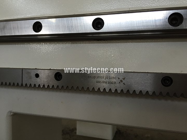 PTP 全能型 CNC 工作中心導軌 PTP 全能型 CNC 工作中心導軌