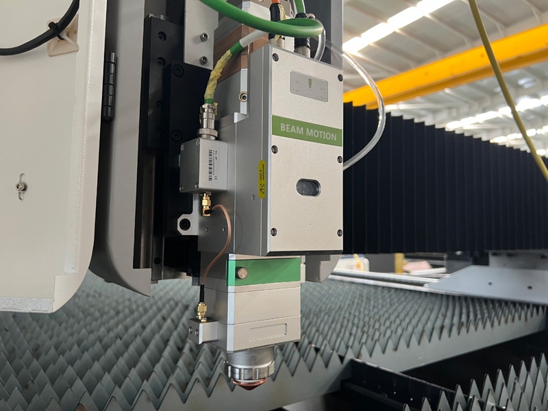 出售數控光纖激光鈑金切割機