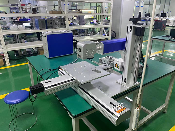 2025年最佳預算光纖激光雕刻機，帶 XY 移動工作臺