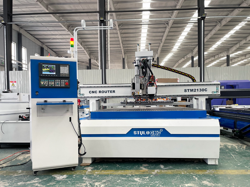 用于定制櫥柜制造的智能嵌套數(shù)控雕刻機(jī)