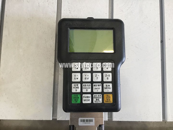 用于數控模具機的 DSP 控制器