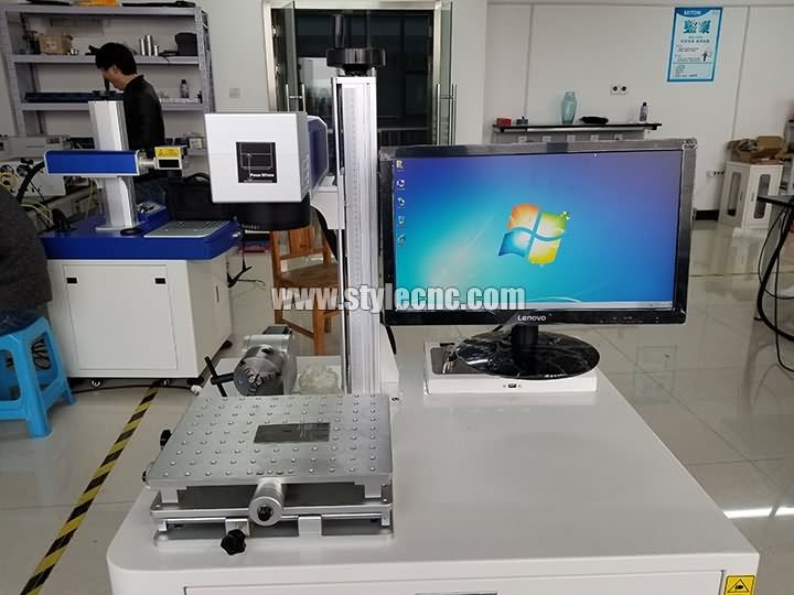 30W MOPA光纖激光打標系統發貨塞爾維亞