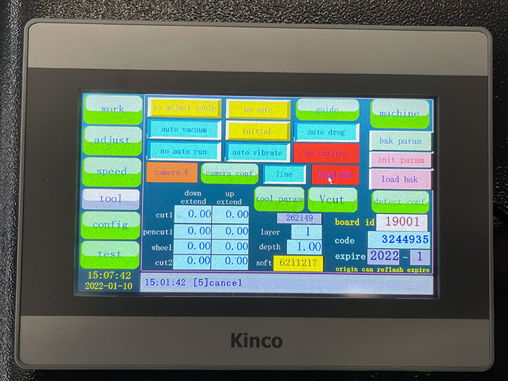 2025年最暢銷的自動數(shù)控紙板切割機(jī)