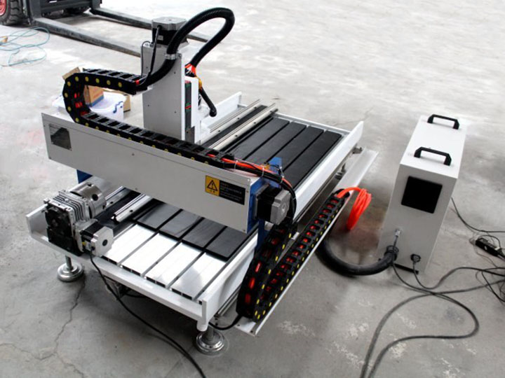 臺式 2x4 數控雕刻機 臺式 2x4 數控雕刻機