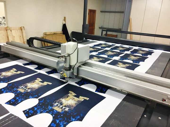 數(shù)字布料切割機(jī)