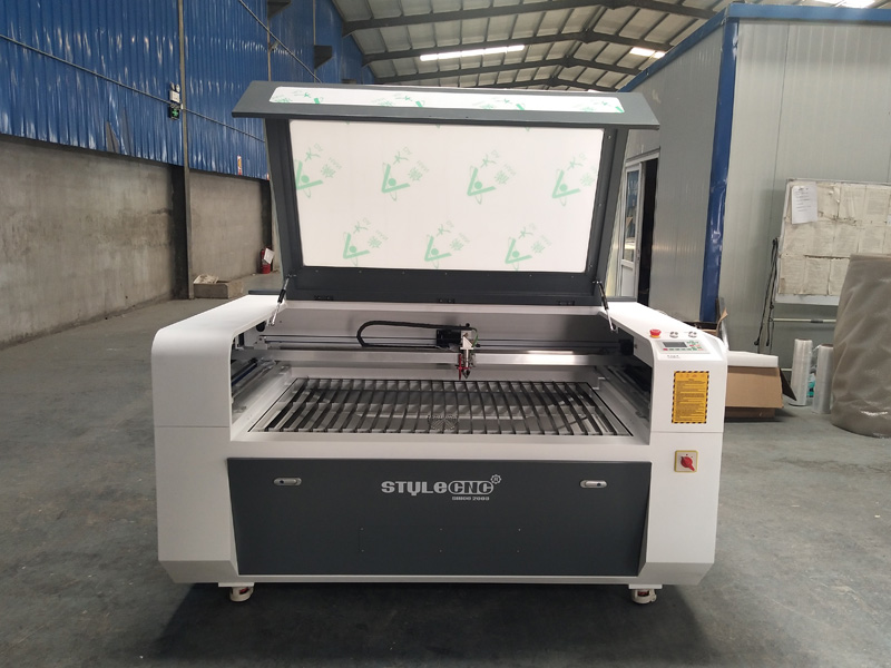 丹麥 STJ1390 帶空氣過(guò)濾器的激光切割機(jī) 丹麥 STJ1390 帶空氣過(guò)濾器的激光切割機(jī)