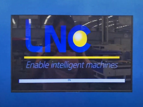 自動換刀數(shù)控雕刻機(jī)如何使用LNC數(shù)控控制器？