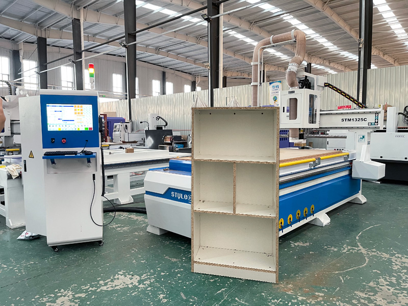 4x8 用于櫥柜制作的數控木工雕刻機 4x8 用于櫥柜制作的數控木工雕刻機