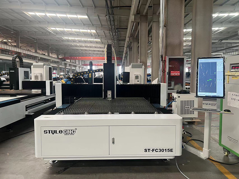 2025年最暢銷的光纖激光切割機 - 2000W