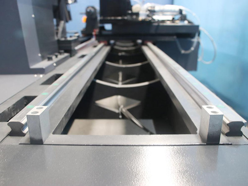 堅固的床結構，穩定性極佳