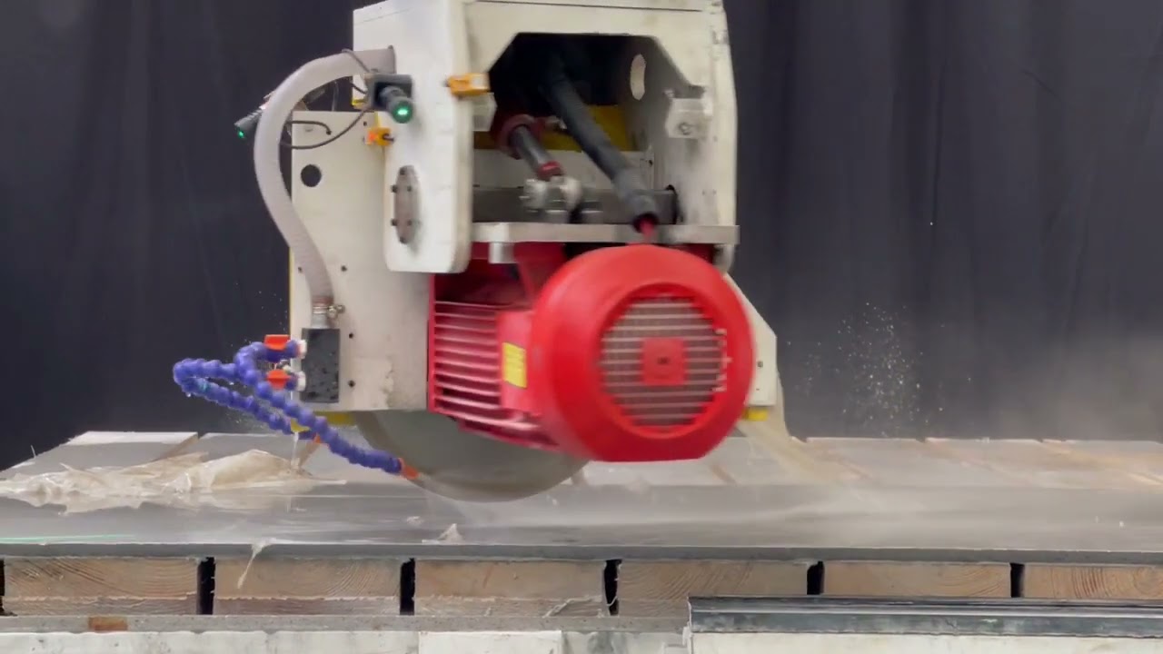 適用于廚房臺面和梳妝臺面的四軸數(shù)控橋切機