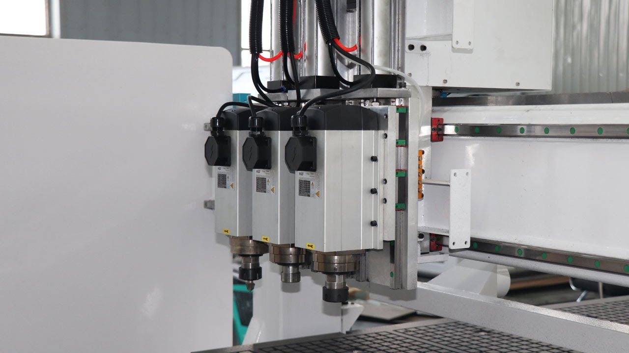 數控木工雕刻機 - 專業廚柜定制設備