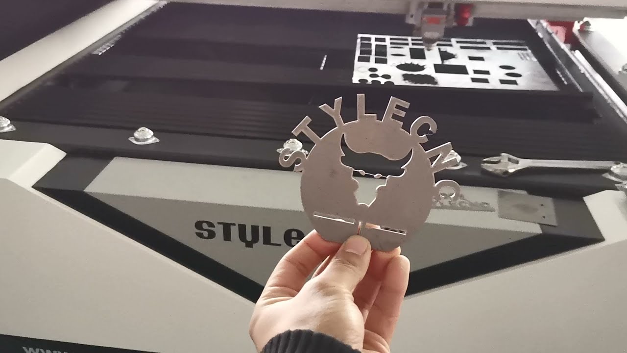 4x8 光纖激光不銹鋼切割機